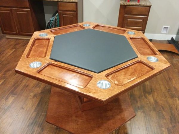 Шестиугольный покерный стол
