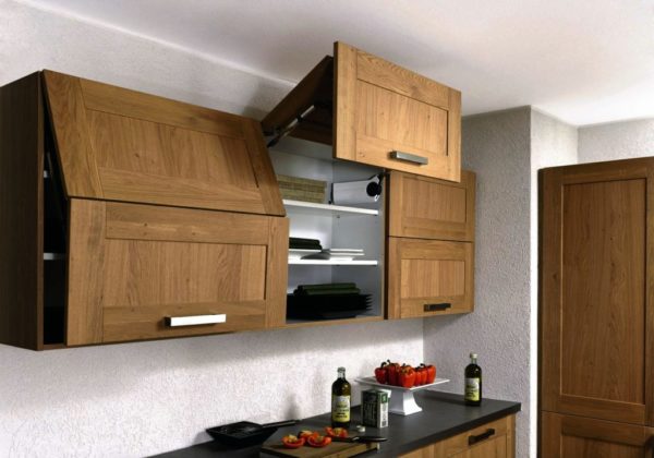 Верхние шкафы для кухни с подъёмным механизмом открытия