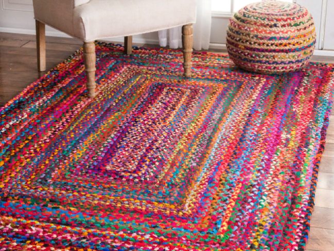 Изготовление самодельных ковриков: 10 идей для спальни