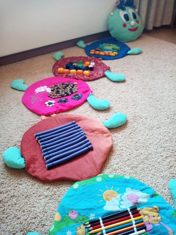 Изготовление массажного коврика при помощи подручных средств