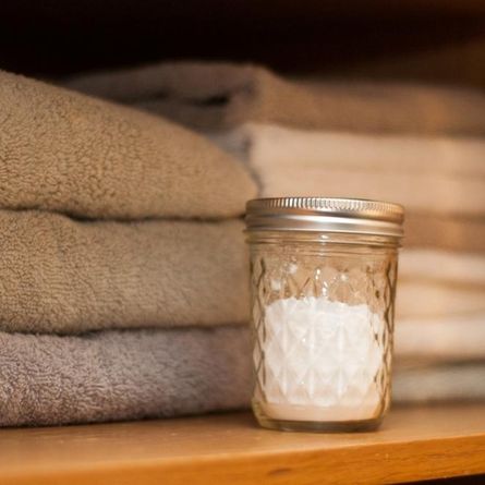 Устраняем запах в шкафу с одеждой: проверенные способы