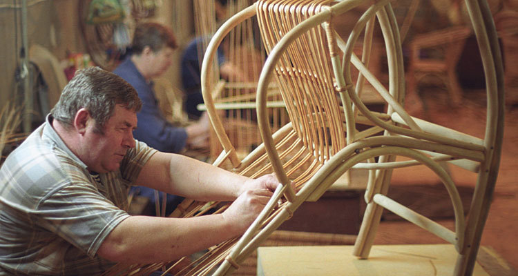 Изготовление плетеной мебели своими руками — специфика, материалы и технологические приемы, полезные советы